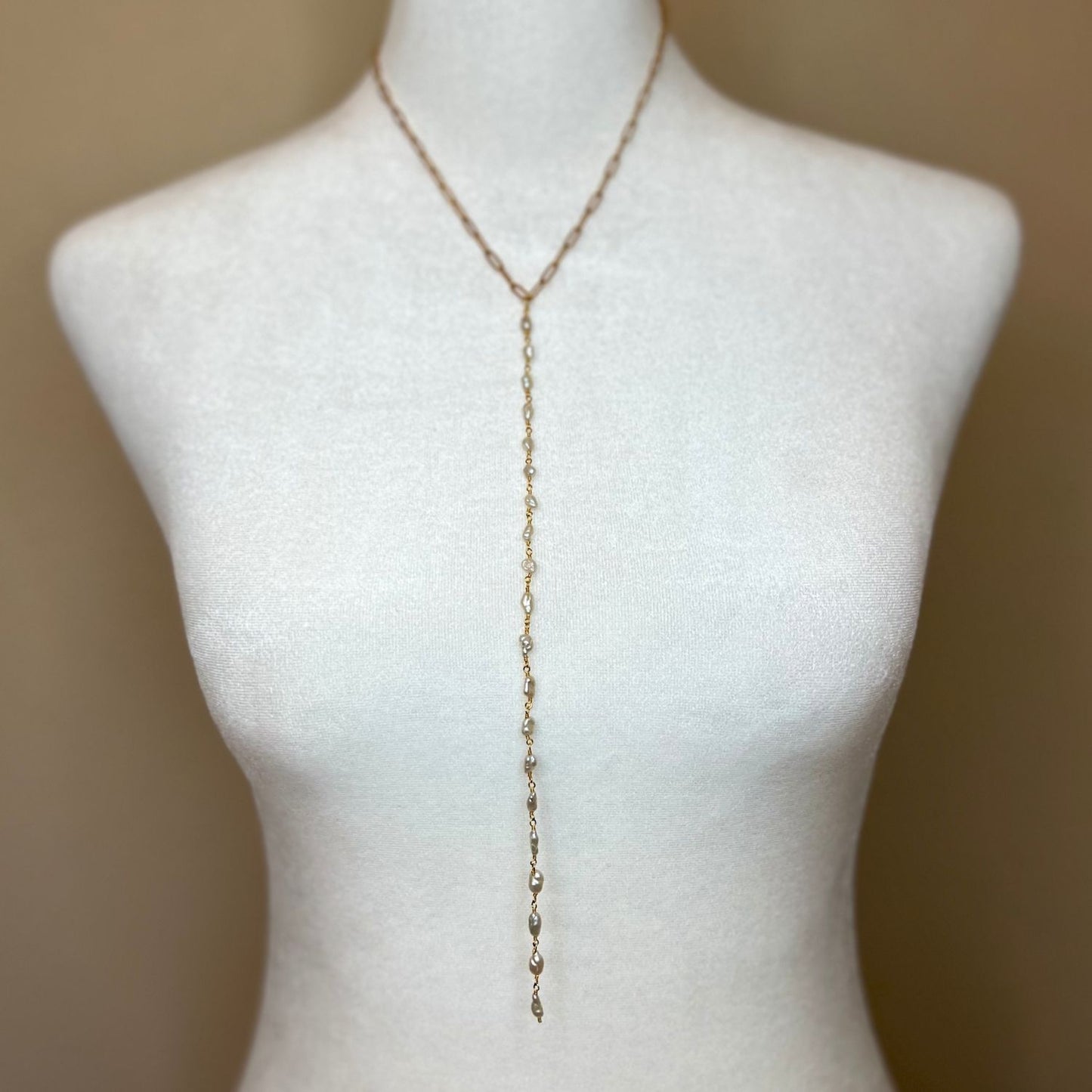 Venus Pearl Lariat Necklace